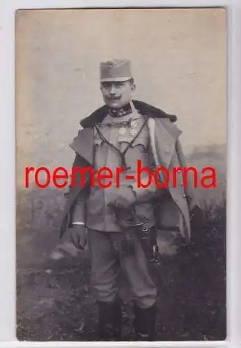 78278 Foto Ak K & K Offizier mit Orden, Offiziersdegen und Portepee um 1916