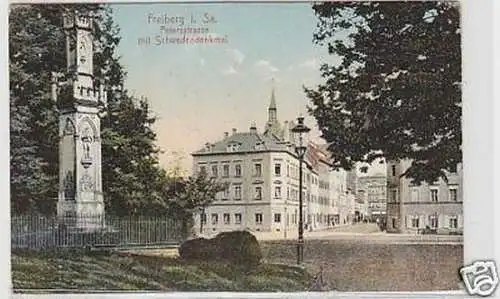 35728 Ak Freiberg Petersstraße mit Schwedendenkmal 1911