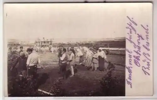 58171 Foto Ak Olstrany Russland Denkmal Friedhof 1. Weltkrieg um 1915