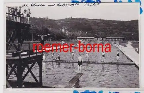 86117 Foto Ak Treffurt Freibad an der Werra - Jungen auf dem Sprungturm um 1940