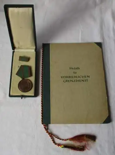 DDR Medaille für vorbildlichen Grenzdienst 1954 Verleihungsnummer 2110 (123785)