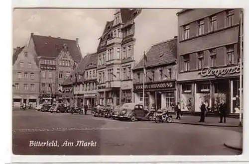 47971 Ak Bitterfeld am Markt mit Geschäften 1960