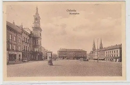 64254 Ak Oelsnitz Marktplatz mit Litfasssäule um 1920