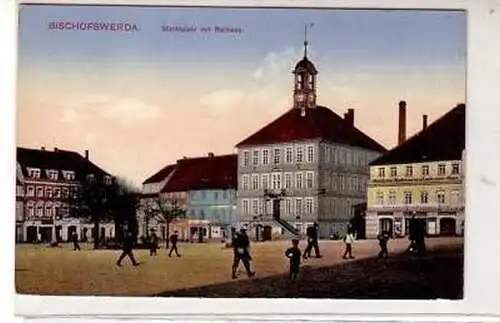 42031 Ak Bischofswerda Marktplatz mit Rathaus 1939