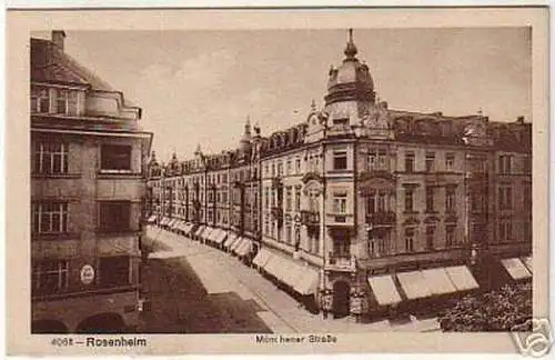 07168 Ak Rosenheim Münchener Strasse um 1930