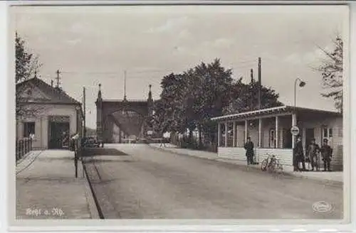 49897 Ak Kehl Zoll Paßkontrolle a.d. Rheinbrücke um 1920