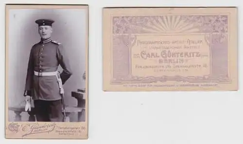 97929 Kabinettfoto Carl Günteritz Berlin - Soldat in Uniform mit Degen und Mütze