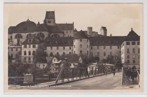 60500 Foto Ak Füssen am Lech - Schloss und Lechbrücke