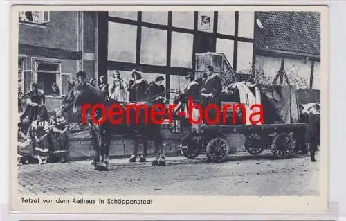 79438 Ak Tetzel vor dem Rathaus in Schöppenstedt Heimatspiele um 1950