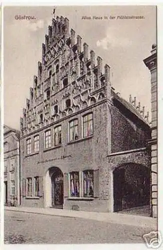 07275 Ak Güstrow altes Haus in der Mühlenstraße um 1920