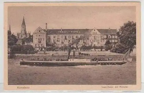 54474 Ak Konstanz Insel Hotel mit Münster davor Dampfer um 1930