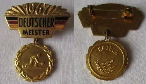 DDR Abzeichen Sport Deutscher Meister 1967 im Kegeln (131493)