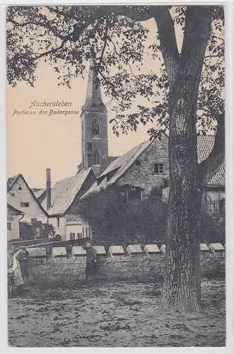 91459 AK Ascherleben - Partie an der Badergasse mit Kirche um 1910