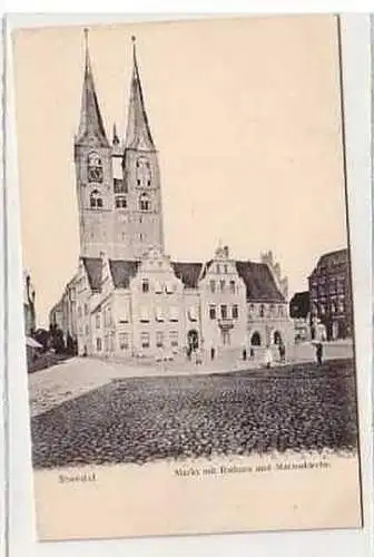 39251 Ak Stendal Markt mit Rathaus und Marienkirche1910