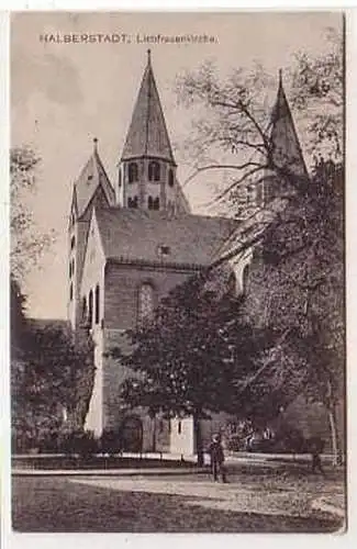 39213 Ak Halberstadt Liebfrauenkirche um 1920