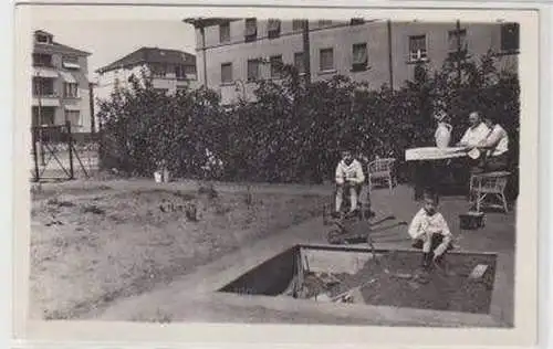 48390 Foto Ak Chemnitz ? Wohnhaus Hofidylle um 1940