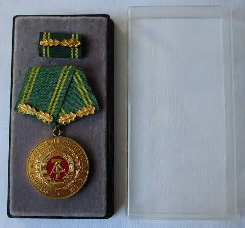 DDR Ehrentitel Verdienter Mitarbeiter der Zollverwaltung Bartel 91a (109585)