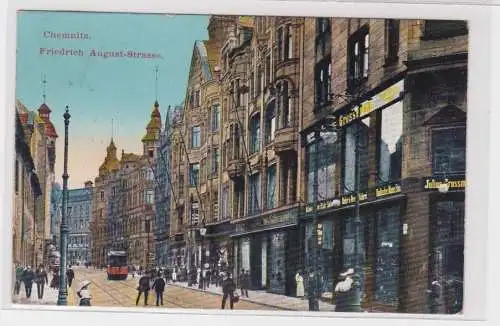 904836 Ak Chemnitz Friedrich August Straße mit Geschäften 1912