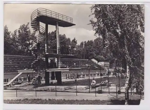 90057 AK Lutherstadt Wittenberg-Piesteritz - Schwimmbad im Volkspark (NAW erbaut