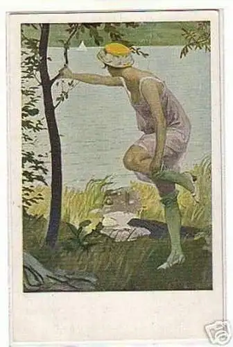 02791 Ak Erotik Dame beim Baden am See um 1920