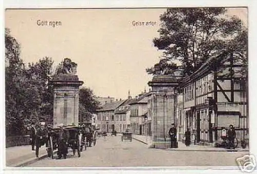 08188 Ak Göttingen Geismartor mit Fuhrwerken um 1910