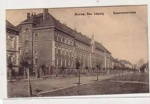 50959 Ak Borna bei Leipzig Kasernenstrasse um 1920