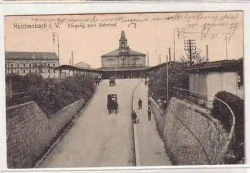 54143 Ak Reichenbach im Vogtland Eingang zum Bahnhof 1908