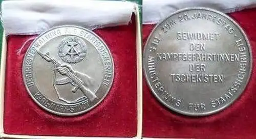 DDR Medaille Staatssicherheit Karl Marx Stadt im Etui