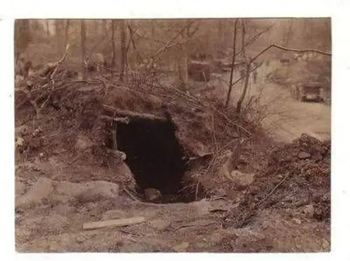 13821 Foto französischer Unterstand vor Verdun um 1915