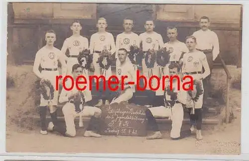 76846 Foto Ak Bretnig in Sachsen Turnverein um 1923