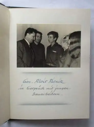 Fotobuch FDJ IX. Bezirksdelegiertenkonferenz Magdeburg 1969 (168272)