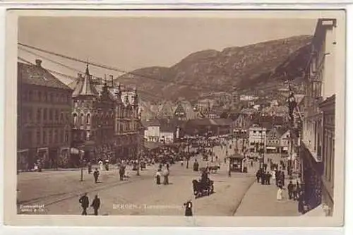 09940 Ak Bergen Norwegen Torvalmending um 1920