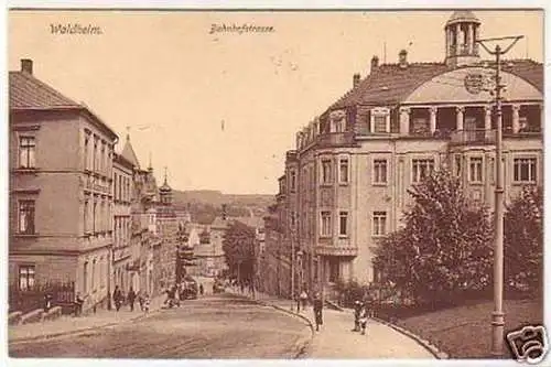 23622 Ak Waldheim Bahnhofstrasse um 1910