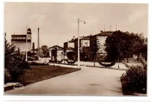 78026 Ak Wurzen - Straßenpartie am Bahnhof 1930