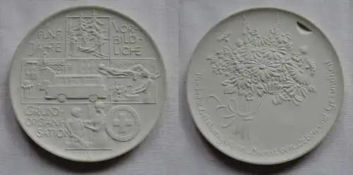 DDR Porzellan Medaille 5 Jahre DRK vorbildliche Grundorganisation (149880)