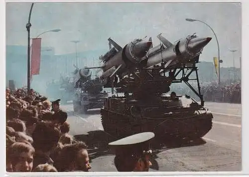 48210 AK Berlin - Ehrenparade der Nationalen Volksarmee am 1. Mai 1976