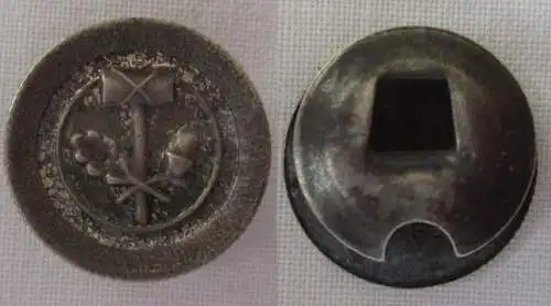 DDR Abzeichen Handwerkskammer in Silber mit Knopflochbefestigung (166167)