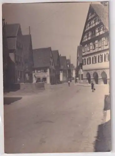 96647 Foto Ak Nürtingen Straße mit Gasthaus zum scharfen Eck und Brunnen um 1930