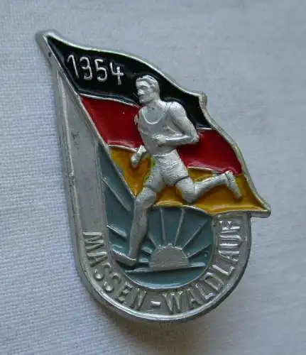 seltenes DDR Blech Abzeichen Massen-Waldlauf 1954 (134034)