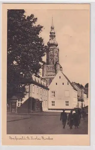06899 Ak Greifswald St. Nicolai-Kirche um 1940