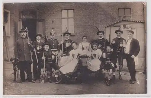 90637 Foto Ak Gnetsch in Anhalt Gruppenbild um 1915