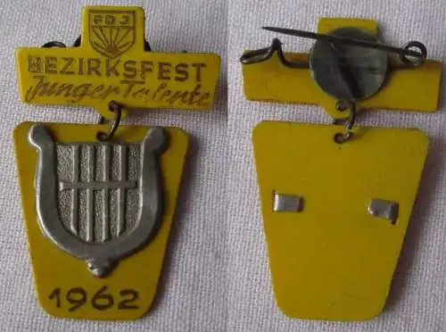 DDR FDJ Abzeichen Rostock Bezirksfest Junger Talente 1962 Lyra (168976)