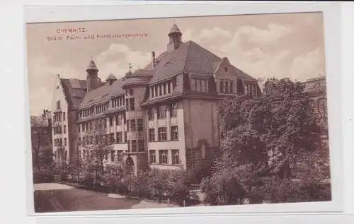 905733 AK Chemnitz - Städt. Fach- und Fortbildungsschule, Straßenansicht