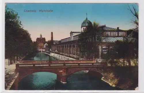 87102 AK Chemnitz - Markthalle davor Fluss Chemnitz mit Brücke 1931