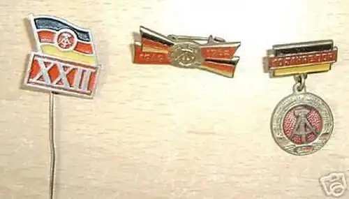 3 Abzeichen DDR Jahrestage 1959, 1962 und 1971