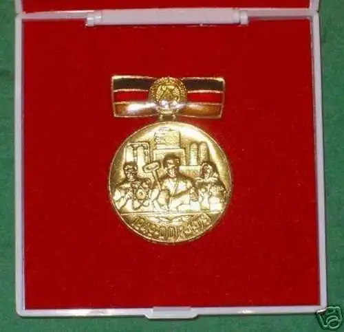 DDR Orden für Verdienste zum 30.Jahrestag 1979