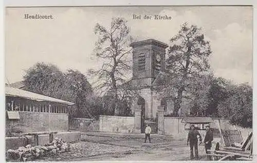 44800 Ak Heudicourt Frankreich bei der Kirche 1.W um 1915