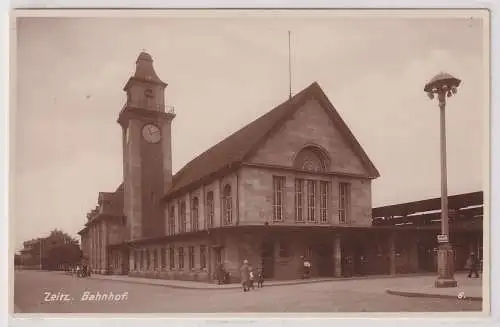 908390 Foto AK Zeitz - Bahnhof, Außenansicht 1926