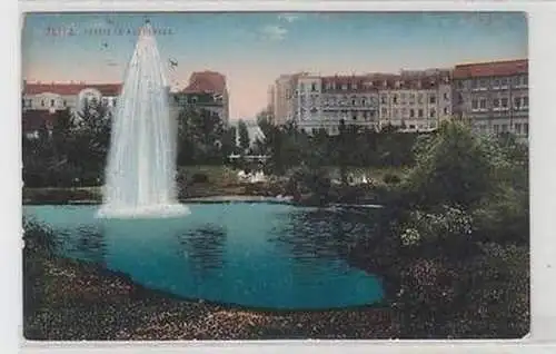 56447 Ak Zeitz Partie im Volkspark mit Springbrunnen 1915