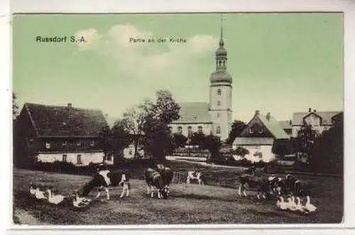 54050 Ak Russdorf Sachsen-Altenburg Partie an der Kirche um 1910